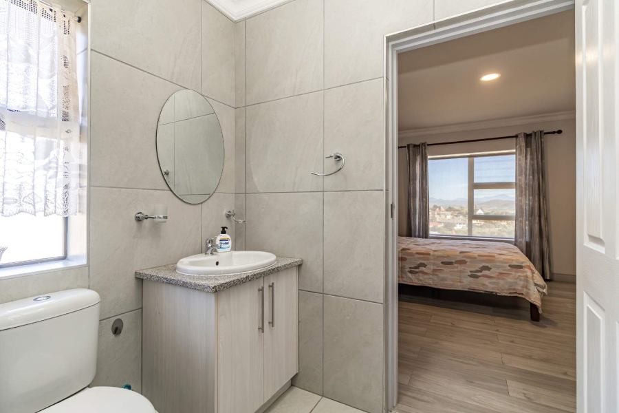 3 Bedroom Property for Sale in Hartenbos Heuwels Western Cape